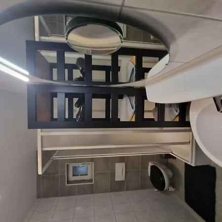 Retroversum Themen-ferienwohnung Lägenhet