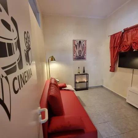 דירה Retroversum Themen-ferienwohnung *